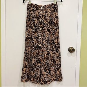 Aritzia Wilfred Amelie midi skirt leopard print size 0